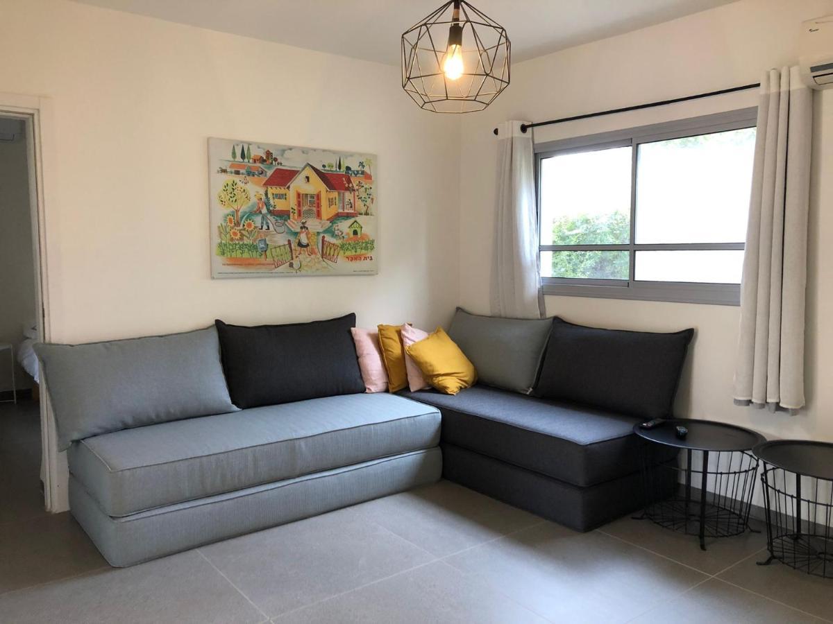 Kurlender Guest House Sheʼar Yashuv Екстериор снимка