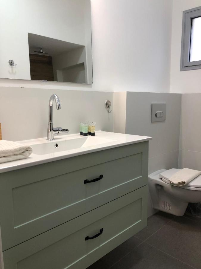 Kurlender Guest House Sheʼar Yashuv Екстериор снимка