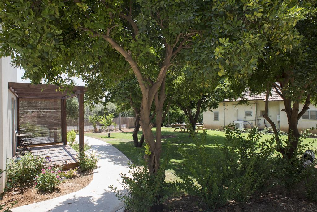 Kurlender Guest House Sheʼar Yashuv Стая снимка