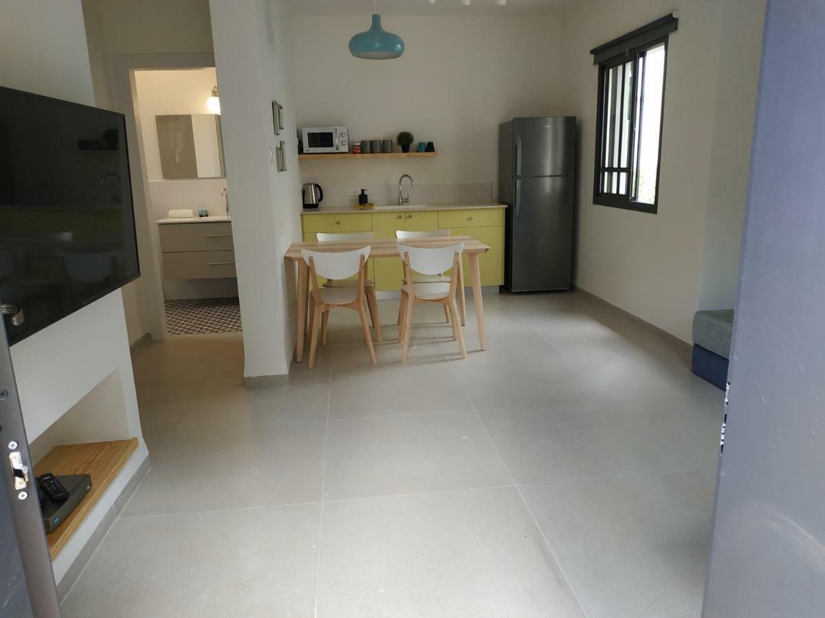 Kurlender Guest House Sheʼar Yashuv Екстериор снимка